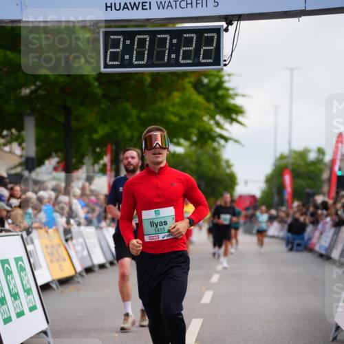20.09.2026 - PSD Bank Halbmarathon LAZAROV Photography http://msf.ph/oto/10526378 20.09.2026 12:07:21 Ziel 1415, 3493, 3648, 4124, 4637 meine-sportfotos.de