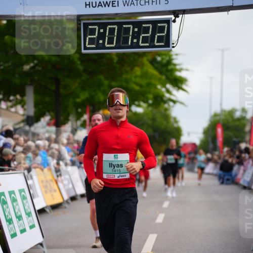 20.09.2026 - PSD Bank Halbmarathon LAZAROV Photography http://msf.ph/oto/10526393 20.09.2026 12:07:21 Ziel 1415, 3493, 3648, 4124, 4637 meine-sportfotos.de