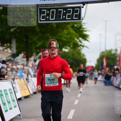 20.09.2026 - PSD Bank Halbmarathon LAZAROV Photography http://msf.ph/oto/10526403 20.09.2026 12:07:22 Ziel 1415, 3493, 3648, 4124, 4637 meine-sportfotos.de