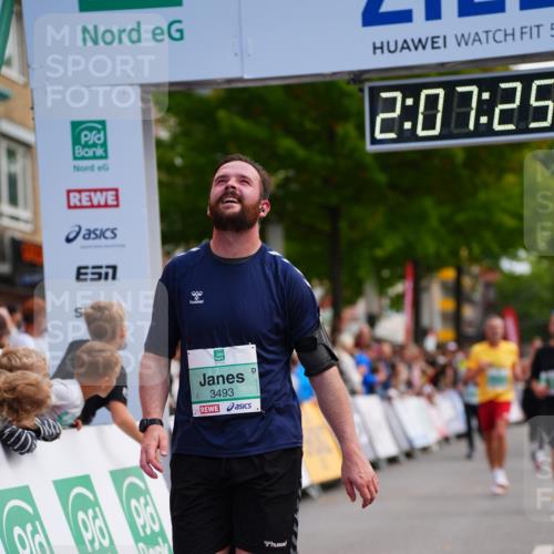 20.09.2026 - PSD Bank Halbmarathon LAZAROV Photography http://msf.ph/oto/10526449 20.09.2026 12:07:24 Ziel 1089, 1415, 2190, 3493, 4124 meine-sportfotos.de