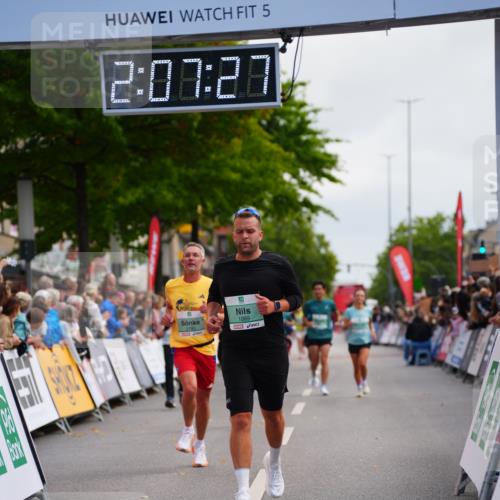 20.09.2026 - PSD Bank Halbmarathon LAZAROV Photography http://msf.ph/oto/10526454 20.09.2026 12:07:26 Ziel 1089, 1415, 2190, 2559, 3493 meine-sportfotos.de