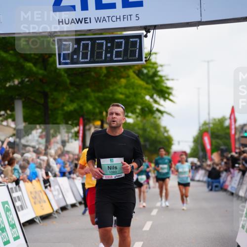 20.09.2026 - PSD Bank Halbmarathon LAZAROV Photography http://msf.ph/oto/10526483 20.09.2026 12:07:27 Ziel 1089, 1415, 2190, 2559, 3493 meine-sportfotos.de