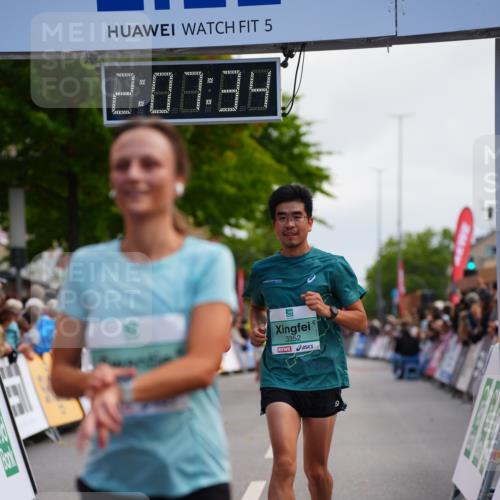 20.09.2026 - PSD Bank Halbmarathon LAZAROV Photography http://msf.ph/oto/10526626 20.09.2026 12:07:34 Ziel 1089, 1376, 1875, 2190, 2559, 2796, 3352, 3667, 4424 meine-sportfotos.de