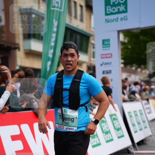 20.09.2026 - PSD Bank Halbmarathon LAZAROV Photography http://msf.ph/oto/10526688 20.09.2026 12:07:37 Ziel 1376, 1522, 1875, 2559, 2796, 3352, 3667, 4424 meine-sportfotos.de