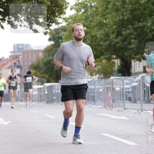 20.09.2026 - PSD Bank Halbmarathon Jannik Wohlers http://msf.ph/oto/10526709 20.09.2026 12:11:00 Laufen 1066, 1065 meine-sportfotos.de