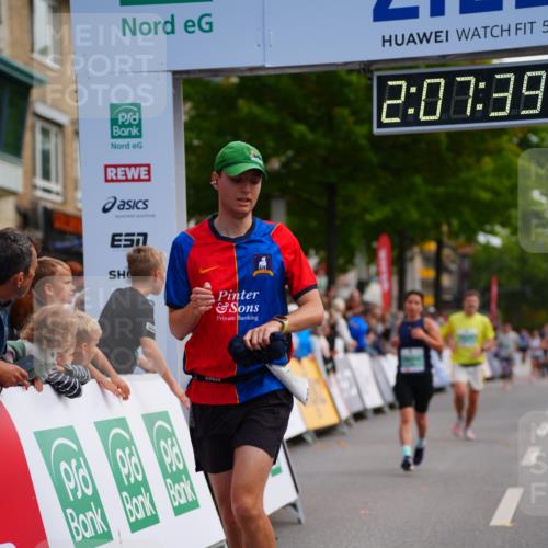 20.09.2026 - PSD Bank Halbmarathon LAZAROV Photography http://msf.ph/oto/10526718 20.09.2026 12:07:39 Ziel 1376, 1522, 1622, 1875, 2652, 2796, 3352, 3667, 4424 meine-sportfotos.de