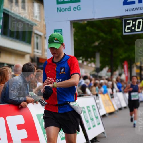 20.09.2026 - PSD Bank Halbmarathon LAZAROV Photography http://msf.ph/oto/10526725 20.09.2026 12:07:39 Ziel 1376, 1522, 1622, 1875, 2652, 2796, 3352, 3667, 4424 meine-sportfotos.de