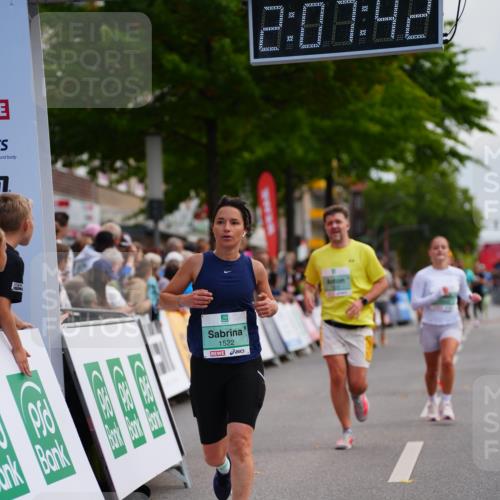 20.09.2026 - PSD Bank Halbmarathon LAZAROV Photography http://msf.ph/oto/10526748 20.09.2026 12:07:41 Ziel 1522, 1622, 1968, 2652, 2796, 3352, 3667, 4424 meine-sportfotos.de