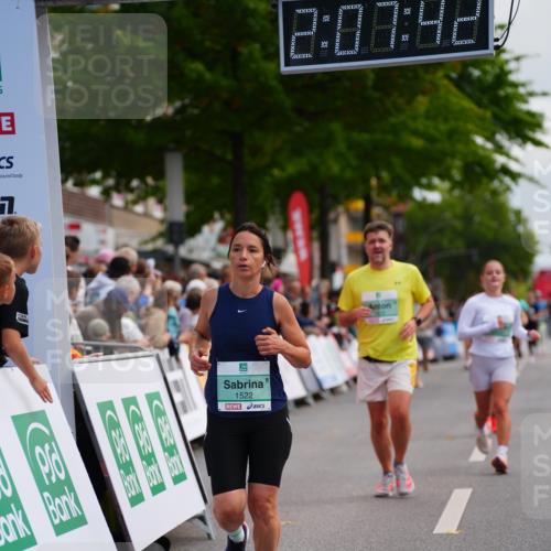 20.09.2026 - PSD Bank Halbmarathon LAZAROV Photography http://msf.ph/oto/10526755 20.09.2026 12:07:41 Ziel 1522, 1622, 1968, 2652, 2796, 3352, 3667, 4424 meine-sportfotos.de