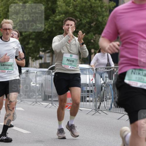 20.09.2026 - PSD Bank Halbmarathon Jannik Wohlers http://msf.ph/oto/10526901 20.09.2026 12:06:17 Laufen 4182, 4183, 1371 meine-sportfotos.de