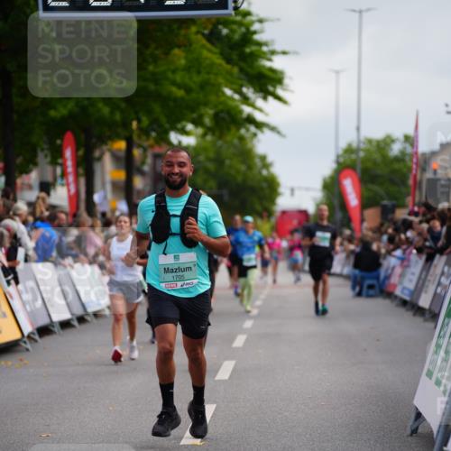 20.09.2026 - PSD Bank Halbmarathon LAZAROV Photography http://msf.ph/oto/10526953 20.09.2026 12:07:51 Ziel 1600, 1622, 1705, 1968, 2652, 3219, 3378 meine-sportfotos.de