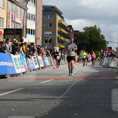 20.09.2026 - PSD Bank Halbmarathon J. Mangold http://msf.ph/oto/10527128 20.09.2026 12:09:09 Ziel 1065, 1066, 1176, 2405, 3658, 4064, 4240, 4559 meine-sportfotos.de