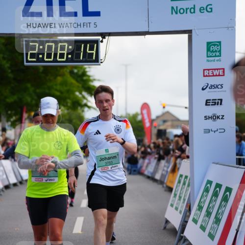 20.09.2026 - PSD Bank Halbmarathon LAZAROV Photography http://msf.ph/oto/10527517 20.09.2026 12:08:14 Ziel 1228, 1886, 2340, 2875, 2905, 2970, 3128, 3130, 3466, 3753 meine-sportfotos.de