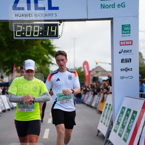 20.09.2026 - PSD Bank Halbmarathon LAZAROV Photography http://msf.ph/oto/10527611 20.09.2026 12:08:14 Ziel 1228, 1886, 2340, 2875, 2905, 2970, 3128, 3130, 3466, 3753 meine-sportfotos.de