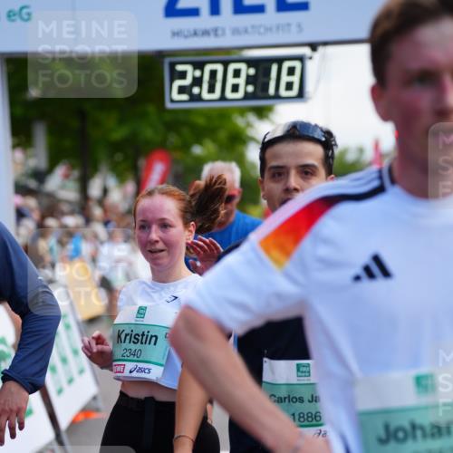 20.09.2026 - PSD Bank Halbmarathon LAZAROV Photography http://msf.ph/oto/10527724 20.09.2026 12:08:18 Ziel 1886, 2298, 2340, 2875, 2905, 2970, 3128, 3130, 3466, 3753 meine-sportfotos.de