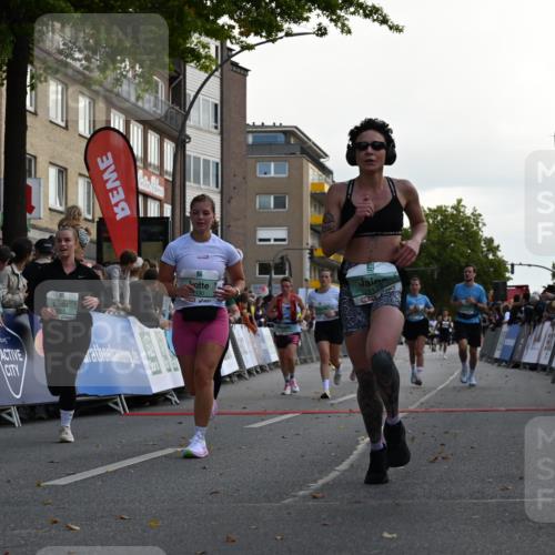 20.09.2026 - PSD Bank Halbmarathon J. Mangold http://msf.ph/oto/10527734 20.09.2026 12:10:00 Ziel 1075, 1076, 1179, 1180, 1878, 1942, 2278, 2497, 2667, 2826, 2963, 3338, 3897, 4301, 4397, 4490 meine-sportfotos.de