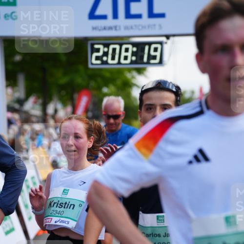20.09.2026 - PSD Bank Halbmarathon LAZAROV Photography http://msf.ph/oto/10527735 20.09.2026 12:08:18 Ziel 1886, 2298, 2340, 2875, 2905, 2970, 3128, 3130, 3466, 3753 meine-sportfotos.de