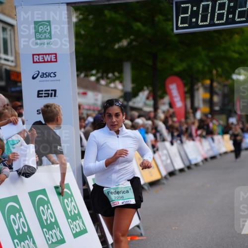20.09.2026 - PSD Bank Halbmarathon LAZAROV Photography http://msf.ph/oto/10527817 20.09.2026 12:08:22 Ziel 1886, 2298, 2340, 2905, 2970 meine-sportfotos.de