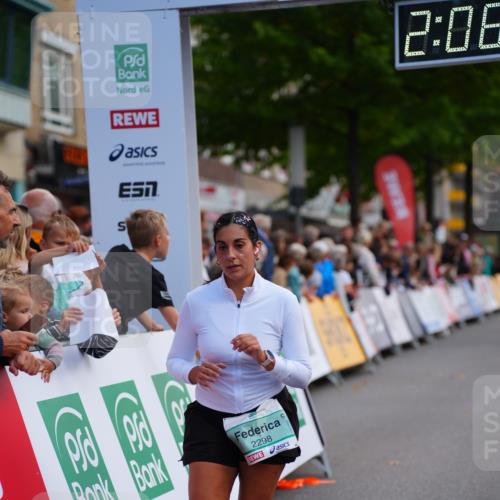 20.09.2026 - PSD Bank Halbmarathon LAZAROV Photography http://msf.ph/oto/10527841 20.09.2026 12:08:22 Ziel 1886, 2298, 2340, 2905, 2970 meine-sportfotos.de