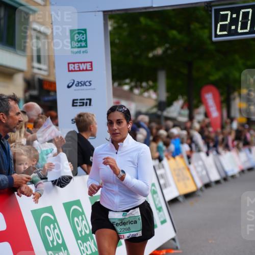 20.09.2026 - PSD Bank Halbmarathon LAZAROV Photography http://msf.ph/oto/10527851 20.09.2026 12:08:23 Ziel 2298, 2340, 2905 meine-sportfotos.de