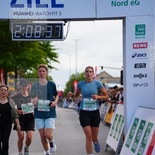 20.09.2026 - PSD Bank Halbmarathon LAZAROV Photography http://msf.ph/oto/10528047 20.09.2026 12:08:36 Ziel 1229, 2478, 2941 meine-sportfotos.de