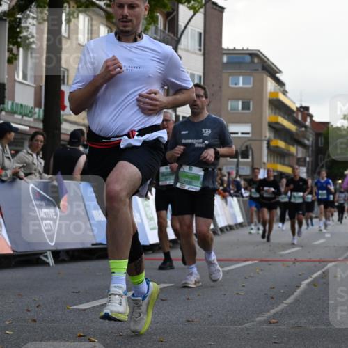 20.09.2026 - PSD Bank Halbmarathon J. Mangold http://msf.ph/oto/10528185 20.09.2026 12:10:41 Ziel 1569, 1756, 2072, 3122, 3344, 3396, 3475, 3680, 3877, 4083, 4186, 4530, 4701 meine-sportfotos.de