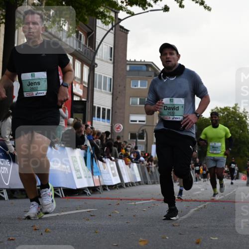 20.09.2026 - PSD Bank Halbmarathon J. Mangold http://msf.ph/oto/10528314 20.09.2026 12:10:56 Ziel 1752, 2335, 2359, 2602, 2610, 3405, 3752, 4401, 4402 meine-sportfotos.de