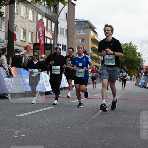 20.09.2026 - PSD Bank Halbmarathon J. Mangold http://msf.ph/oto/10528753 20.09.2026 12:12:01 Ziel 1419, 1420, 1967, 3019, 3098, 3133, 3224, 4050, 4798 meine-sportfotos.de