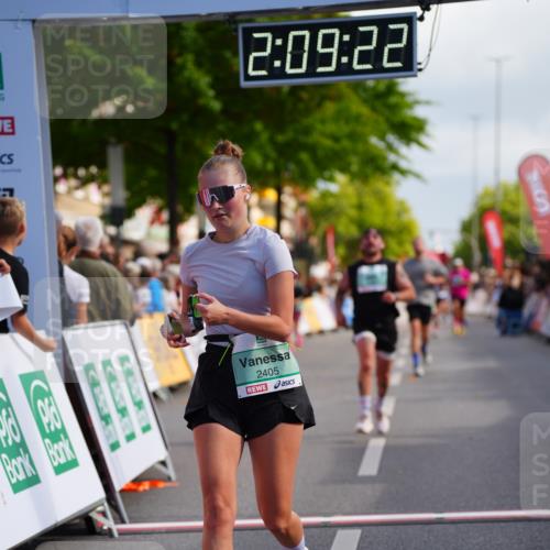 20.09.2026 - PSD Bank Halbmarathon LAZAROV Photography http://msf.ph/oto/10528806 20.09.2026 12:09:22 Ziel 1065, 1066, 1945, 2405, 3432, 4240, 4559 meine-sportfotos.de