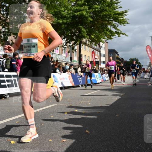 20.09.2026 - PSD Bank Halbmarathon J. Mangold http://msf.ph/oto/10528916 20.09.2026 12:12:33 Ziel 1170, 1171, 2129, 2260, 2428, 2764, 2804, 2851, 3443, 3587, 4246, 4384 meine-sportfotos.de