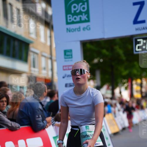 20.09.2026 - PSD Bank Halbmarathon LAZAROV Photography http://msf.ph/oto/10528923 20.09.2026 12:09:25 Ziel 1065, 1066, 2405, 3658, 4064, 4240, 4559 meine-sportfotos.de