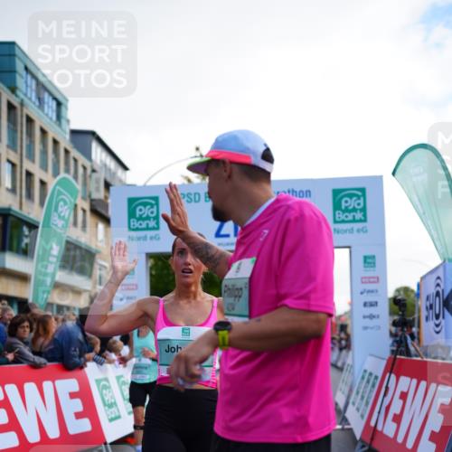 20.09.2026 - PSD Bank Halbmarathon LAZAROV Photography http://msf.ph/oto/10529056 20.09.2026 12:09:36 Ziel 1031, 1167, 1176, 2198, 2526, 3137, 3339, 3658, 3813, 3816, 4030, 4064, 4233, 4234, 4563 meine-sportfotos.de