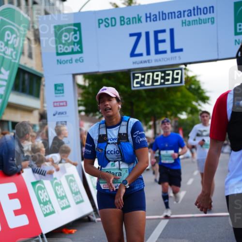 20.09.2026 - PSD Bank Halbmarathon LAZAROV Photography http://msf.ph/oto/10529102 20.09.2026 12:09:38 Ziel 1031, 1167, 1176, 2025, 2198, 2526, 3137, 3339, 3813, 3816, 4030, 4233, 4234, 4563 meine-sportfotos.de