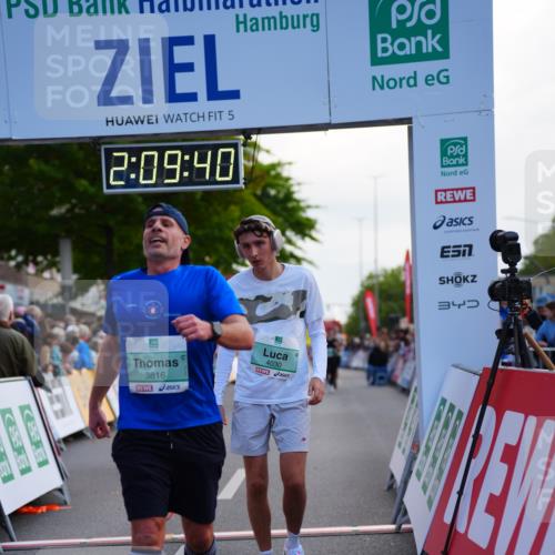 20.09.2026 - PSD Bank Halbmarathon LAZAROV Photography http://msf.ph/oto/10529132 20.09.2026 12:09:40 Ziel 1031, 1167, 2025, 2198, 2526, 3137, 3339, 3816, 4030, 4233, 4234, 4563 meine-sportfotos.de