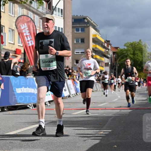 20.09.2026 - PSD Bank Halbmarathon J. Mangold http://msf.ph/oto/10529203 20.09.2026 12:13:25 Ziel 1038, 1077, 1226, 1964, 3398, 3739, 4590, 4797 meine-sportfotos.de