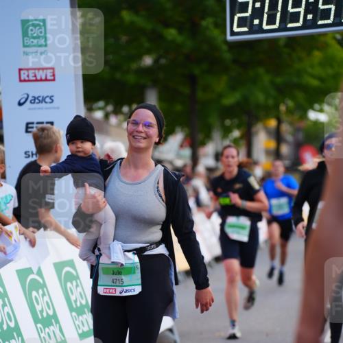20.09.2026 - PSD Bank Halbmarathon LAZAROV Photography http://msf.ph/oto/10529284 20.09.2026 12:09:55 Ziel 1772, 1923, 2004, 2018, 2434, 2599, 4185, 4196, 4703, 4715 meine-sportfotos.de