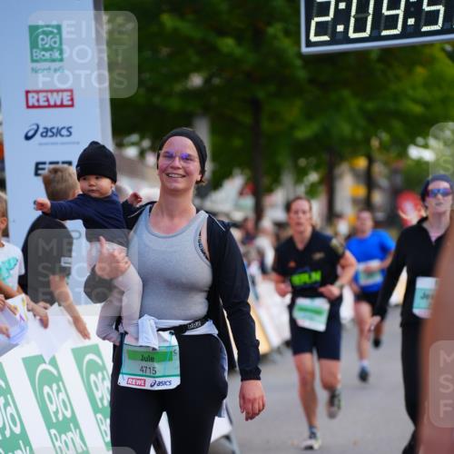 20.09.2026 - PSD Bank Halbmarathon LAZAROV Photography http://msf.ph/oto/10529291 20.09.2026 12:09:55 Ziel 1772, 1923, 2004, 2018, 2434, 2599, 4185, 4196, 4703, 4715 meine-sportfotos.de