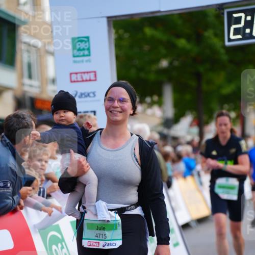 20.09.2026 - PSD Bank Halbmarathon LAZAROV Photography http://msf.ph/oto/10529299 20.09.2026 12:09:55 Ziel 1772, 1923, 2004, 2018, 2434, 2599, 4185, 4196, 4703, 4715 meine-sportfotos.de