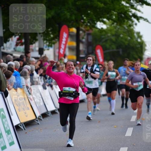 20.09.2026 - PSD Bank Halbmarathon LAZAROV Photography http://msf.ph/oto/10529419 20.09.2026 12:10:02 Ziel 1180, 2018, 2434, 2497, 2599, 2667, 4703 meine-sportfotos.de