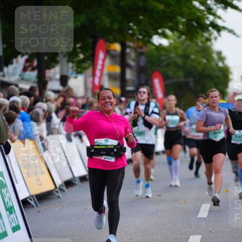 20.09.2026 - PSD Bank Halbmarathon LAZAROV Photography http://msf.ph/oto/10529476 20.09.2026 12:10:03 Ziel 1180, 2018, 2434, 2497, 2599, 2667, 4397, 4703 meine-sportfotos.de