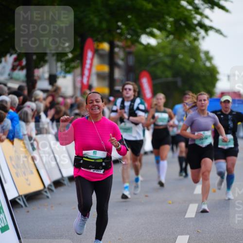 20.09.2026 - PSD Bank Halbmarathon LAZAROV Photography http://msf.ph/oto/10529483 20.09.2026 12:10:03 Ziel 1180, 2018, 2434, 2497, 2599, 2667, 4397, 4703 meine-sportfotos.de