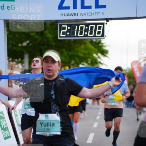 20.09.2026 - PSD Bank Halbmarathon LAZAROV Photography http://msf.ph/oto/10529614 20.09.2026 12:10:08 Ziel 1179, 1180, 1942, 2278, 2497, 2667, 2963, 3338, 4397 meine-sportfotos.de