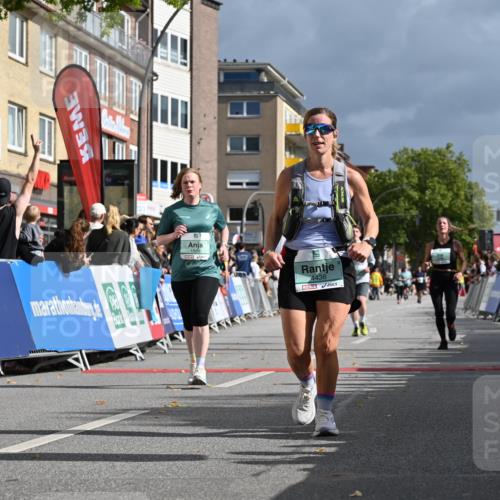 20.09.2026 - PSD Bank Halbmarathon J. Mangold http://msf.ph/oto/10529674 20.09.2026 12:14:03 Ziel 1373, 1588, 1848, 2609, 3416, 3471, 3758, 4438 meine-sportfotos.de