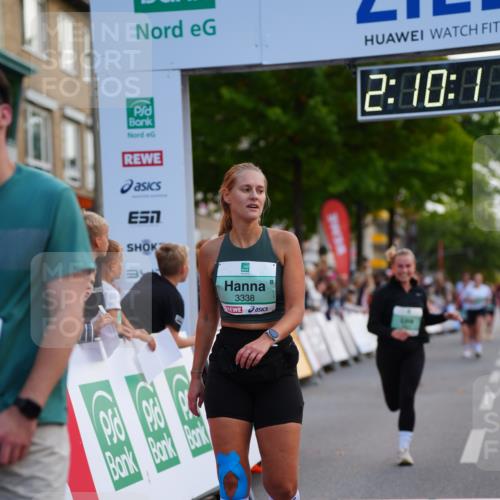 20.09.2026 - PSD Bank Halbmarathon LAZAROV Photography http://msf.ph/oto/10529724 20.09.2026 12:10:10 Ziel 1179, 1180, 1942, 2278, 2497, 2667, 2963, 3338, 4301, 4397, 4490 meine-sportfotos.de