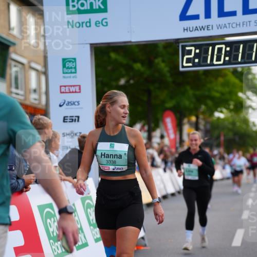 20.09.2026 - PSD Bank Halbmarathon LAZAROV Photography http://msf.ph/oto/10529742 20.09.2026 12:10:11 Ziel 1179, 1180, 1942, 2278, 2497, 2667, 2963, 3338, 4301, 4397, 4490 meine-sportfotos.de