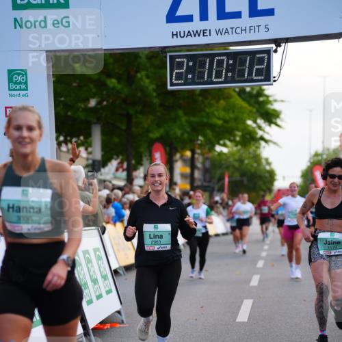 20.09.2026 - PSD Bank Halbmarathon LAZAROV Photography http://msf.ph/oto/10529749 20.09.2026 12:10:11 Ziel 1179, 1180, 1942, 2278, 2497, 2667, 2963, 3338, 4301, 4397, 4490 meine-sportfotos.de