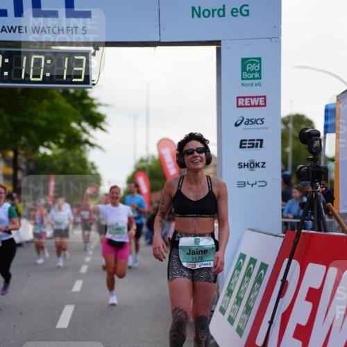 20.09.2026 - PSD Bank Halbmarathon LAZAROV Photography http://msf.ph/oto/10529792 20.09.2026 12:10:13 Ziel 1075, 1076, 1179, 1180, 1942, 2278, 2667, 2963, 3338, 4301, 4397, 4490 meine-sportfotos.de