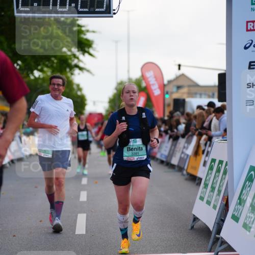 20.09.2026 - PSD Bank Halbmarathon LAZAROV Photography http://msf.ph/oto/10530073 20.09.2026 12:10:22 Ziel 1075, 1076, 1878, 2163, 2826, 3391, 3742, 3897, 4301, 4490 meine-sportfotos.de