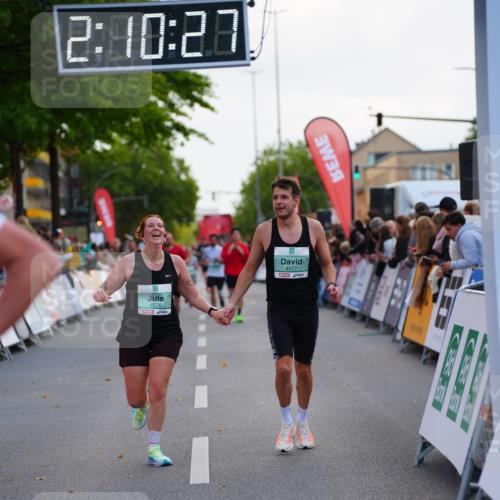 20.09.2026 - PSD Bank Halbmarathon LAZAROV Photography http://msf.ph/oto/10530146 20.09.2026 12:10:27 Ziel 1878, 2163, 3391, 3742, 3897, 4576, 4577 meine-sportfotos.de