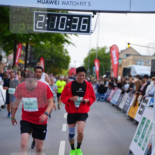 20.09.2026 - PSD Bank Halbmarathon LAZAROV Photography http://msf.ph/oto/10530277 20.09.2026 12:10:36 Ziel 3410, 4316, 4328, 4576, 4577, 4611 meine-sportfotos.de